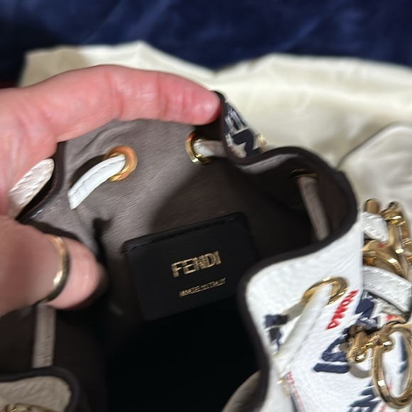 Fendi X Fila Manía Mini Mon Tresor Bucket White Bag. - Picture 2 of 6